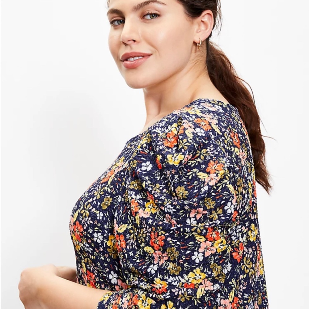 LOFT Dark Blue Floral Puff Shoulders Long Sleeve XSP